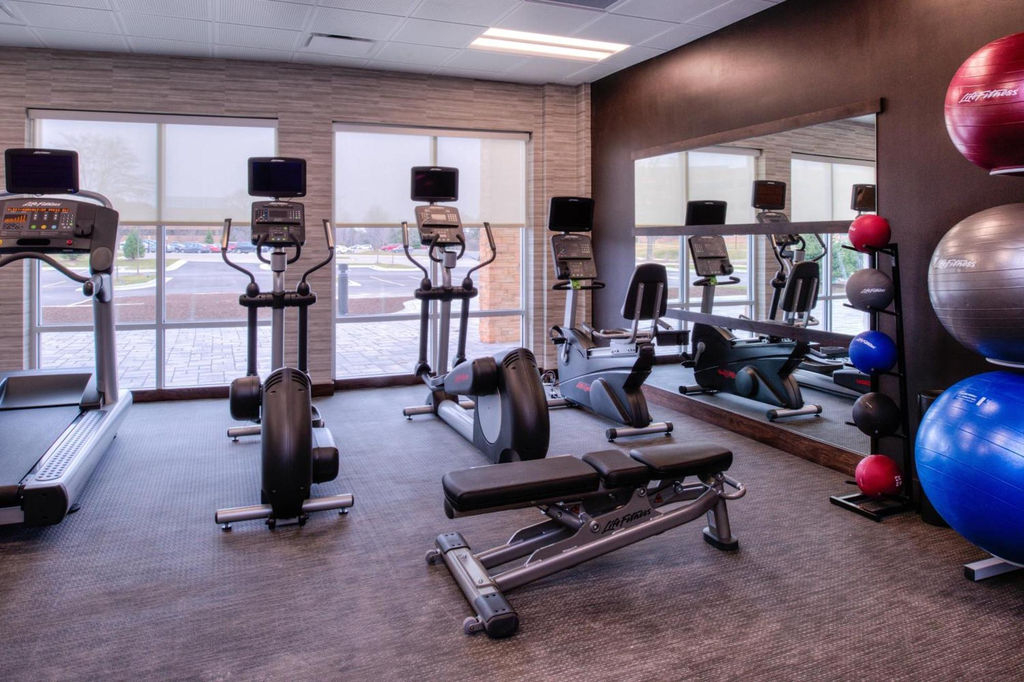 Courtyard By Marriott Detroit Farmington Hotel Farmington Hills Ngoại thất bức ảnh